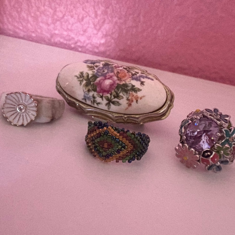 Jewelry Bundle, Rings, Necklaces, Bracelets Including Vintage Tweety Bird Box - Picture 8 of 16